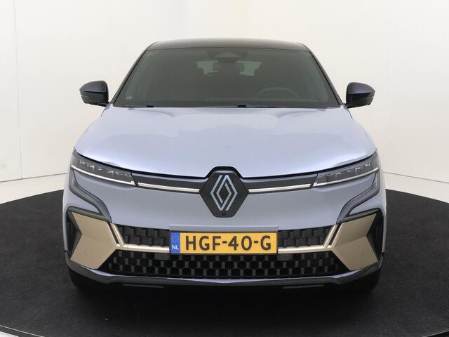 Renault MEGANE E-Tech comfort range iconic 60 kWh Navigatie | Stuurverwarming | Stoelverwarming | Camera | Apple Carplay | Android Auto | Pack Augmented Vision & Advanced Driving Assist