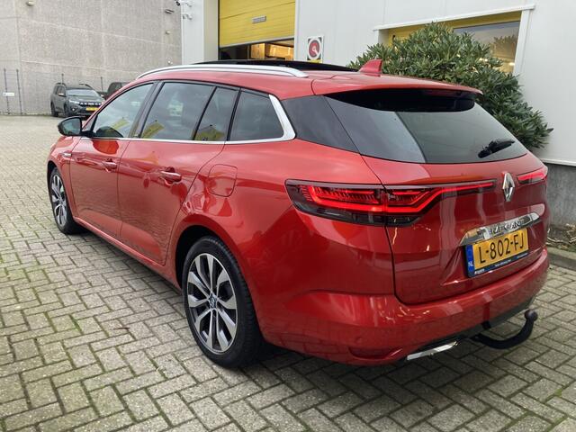 Renault MEGANE Estate 1.6 ET PH 160PK Bose Leer Panoramadak Trekhaak