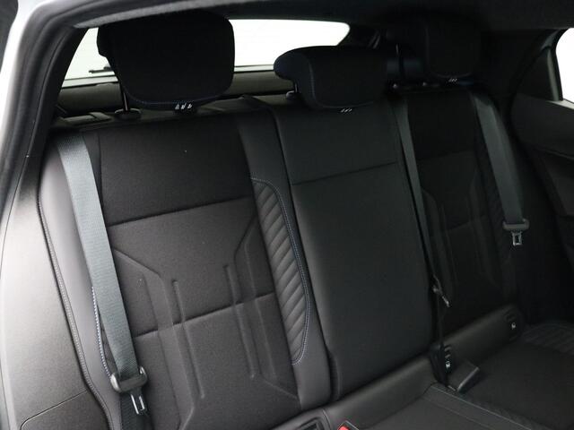 Renault MEGANE E-Tech comfort range esprit alpine 60 kWh | Warmtepomp | Stoel & Stuur verwarming | Aviloo 99.2 % | Elektrische stoel met massagefunctie |