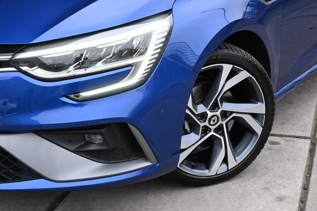 Renault MEGANE Estate TCe 160 EDC R.S. Line | AUTOMAAT | CAMERA | NAVI | HUD | BOSE | ALCANTARA | STOELVERWARMING | CRUISE CONTROL | CLIMATE CONTROL | PDC | LMV