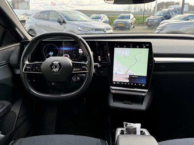 Renault MEGANE E-Tech EV60 Optimum Charge Techno | NAP | Eerste eigenaar | TREKHAAK | Navigatie Google | Dodehoek detectie | Pack Winter | Achteruitrijcamera | DAB | LED |