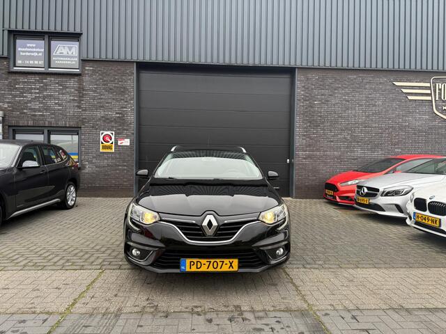 Renault MEGANE Estate 1.5 dCi Eco2 Zen | 1E EIGENAAR | 12MND GARANTIE | DAB | NAVI | CRUISE | TREKHAAK | AIRCO |