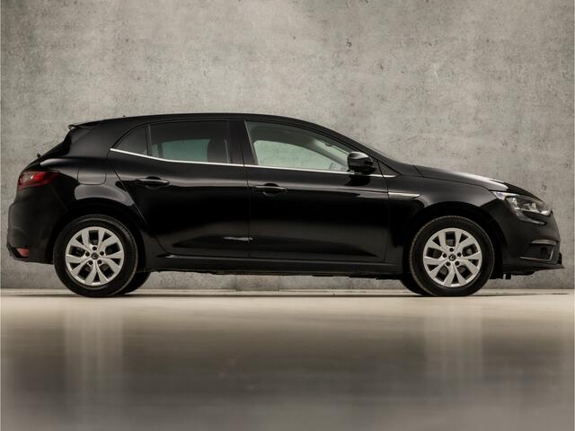 Renault MEGANE 1.3 TCe Sport (APPLE CARPLAY, NAVIGATIE, CLIMATE, GETINT GLAS, SPORTSTOELEN, PARKEERSENSOREN, KEYLESS, NIEUWSTAAT)