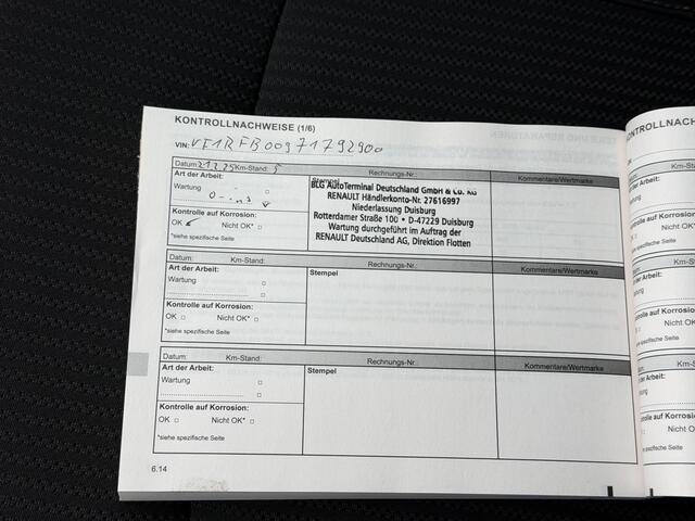 Renault MEGANE Estate TCe 140 EDC Techno Automaat / Fabrieksgarantie tot 06-2026 / Trekgewicht 1700 Kg / Camera / Dodehoek / Parkeer Assistent / Stoel & Stuurwiel Verwarming / Sfeerverlichting / Navigatie / AppleCarPlay & Android Auto / DAB /