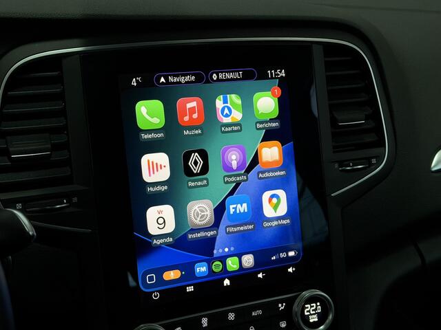 Renault MEGANE Estate TCe 140 EDC Techno Automaat / Fabrieksgarantie tot 06-2026 / Trekgewicht 1700 Kg / Camera / Dodehoek / Parkeer Assistent / Stoel & Stuurwiel Verwarming / Sfeerverlichting / Navigatie / AppleCarPlay & Android Auto / DAB /