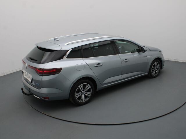 Renault MEGANE Estate Megane E-Tech Estate Plug-In Hybrid 160pk Intens Head-Up | Camera | Cruise | Parkeersens. v+a | Stoel-/stuurverw.