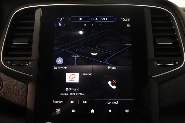 Renault MEGANE Estate 1.3 TCe 140 Techno | Climate control | Camera | Trekhaak | AppleCarplay AndroidAuto | LED koplampen | All season banden | Navigatie |