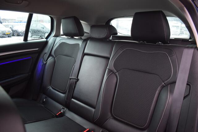 Renault MEGANE Estate 1.3 TCe Bose | 140 PK | Apple CarPlay | Half Leer | Camera