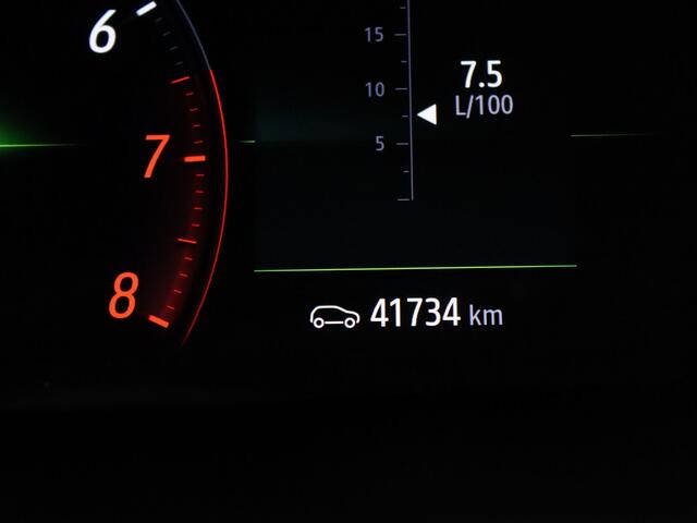 Renault MEGANE Estate TCe 140 Techno EDC/AUTOMAAT Camera | Climate | Navi | Parksens. | Stoel-/stuurverwarming