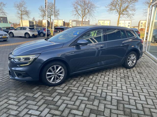 Renault MEGANE Estate 1.5 dCi Eco2 Bose camera / Led / ACC / LMV / Trekhaak / Half leer