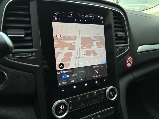 Renault MEGANE Estate 1.3 TCe 140 Techno | Trekhaak | Navigatie | Apple CarPlay / Android Auto | Achteruitrijcamera |