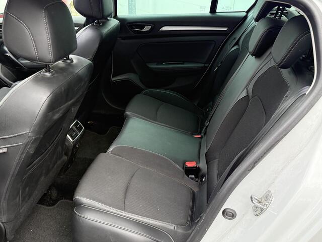 Renault MEGANE Estate 1.3 TCe 140 Techno | Trekhaak | Automaat | Navigatie | Camera