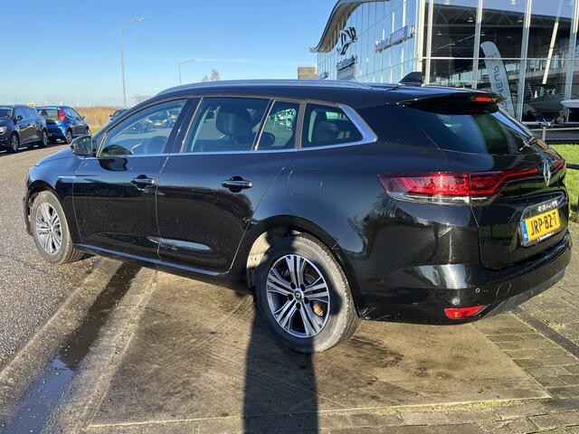 Renault MEGANE Estate 1.6 E-Tech Plug-In Hybrid 160PK Intens / Automaat / Apple Carplay - Android Auto / Blind spot / 16''LMV /