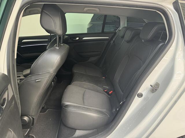 Renault MEGANE Estate 1.3 TCe 140 Techno | Navigatie | Camera | Trekhaak | All Season |