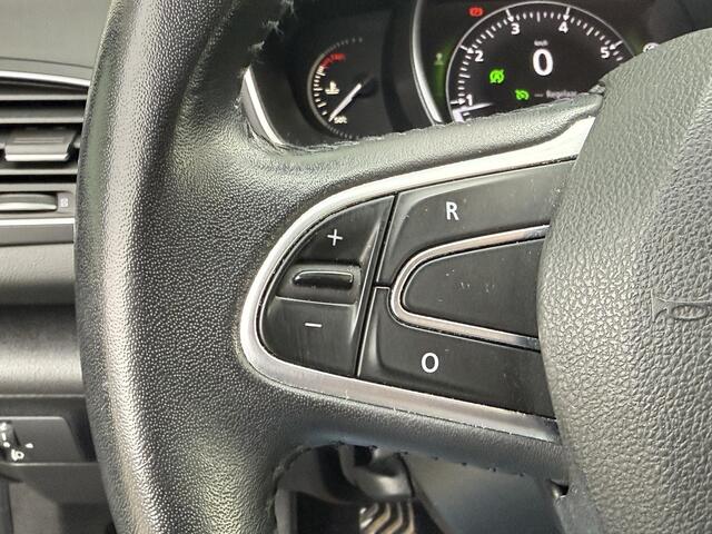 Renault MEGANE 1.3 TCe Zen / NL Auto / Trekhaak 1650 KG / Dealer Onderhouden / Navigatie / Cruise Control / Climate Control / Bluetooth / DAB Radio /