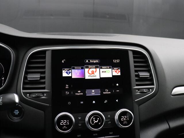 Renault MEGANE Estate 1.6 E-Tech Plug-In Hybrid 160 Equilibre | AUT. | PDC | NAVI | CRUISE |