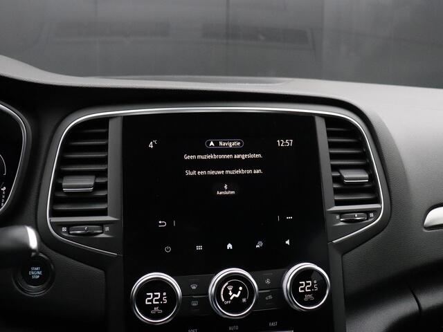 Renault MEGANE Estate 1.6 E-Tech Plug-In Hybrid 160 Equilibre | AUT. | PDC | NAVI | CRUISE |