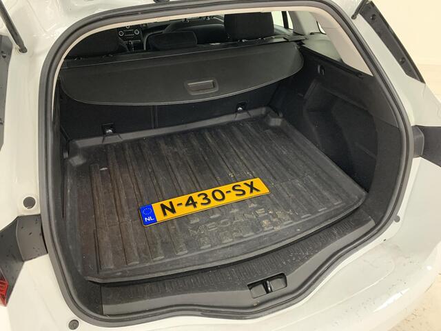Renault MEGANE Estate 1.2 TCe Zen NAVIGATIE | PARKEERSENSOREN ACHTER | LICHTMETALEN VELGEN