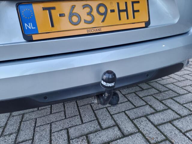 Renault MEGANE Estate 1.3 TCe 140 Techno | Trekhaak | Navigatie | Achteruitrijcamera |