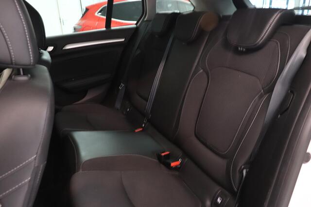 Renault MEGANE Estate 1.3 TCe 140 Techno EDC | Camera | All season | Trekhaak | Navigatie | LED verlichting |