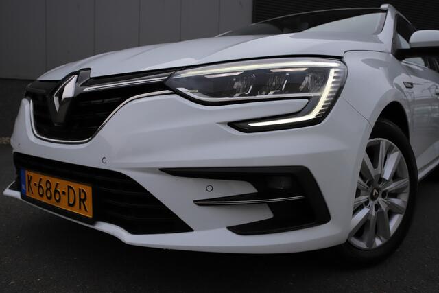 Renault MEGANE Estate 1.3 TCe/H6//Nw.model/LED/Camera/Carplay/Trekhaak/Cruise