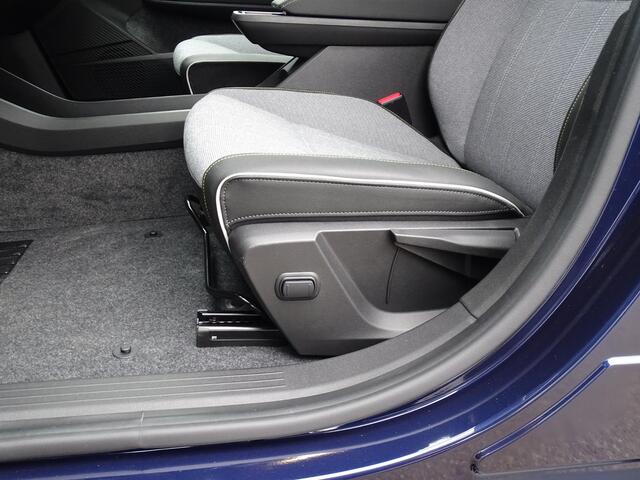 Renault MEGANE E-Tech comfort range techno 60 kWh NU 5 JAAR GARANTIE! / PACK DRIVING & COMFORT / ALL SEASON BANDEN