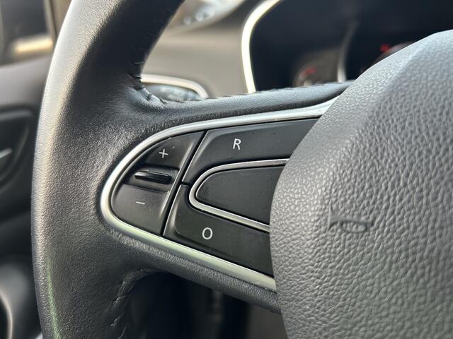 Renault MEGANE Estate 1.2 TCe Limited // LED // NAVI // KEYLESS // CRUISE // LMV // PDC