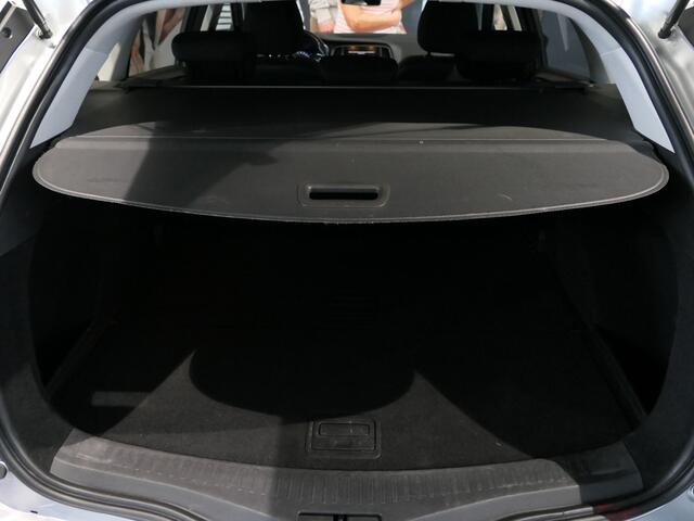 Renault MEGANE Estate 1.3 TCe Business Zen - Allseasons - Wegklapbare trekhaak - Keyless Entry & Start - Camera