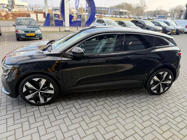 Renault MEGANE EV60 Techno 220 pk Pack Winter Harman Kardon