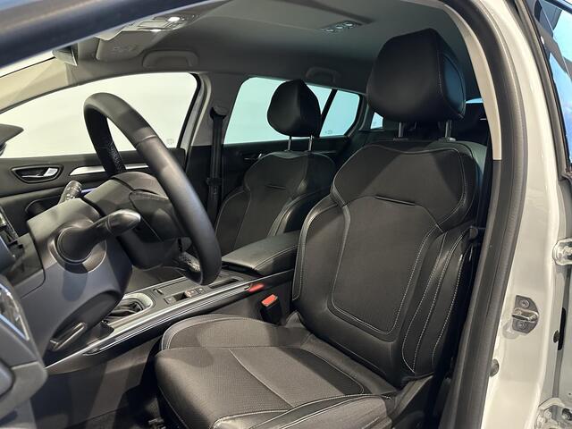 Renault MEGANE Estate 1.3 TCe 140 EDC Techno AUTOMAAT | Trekhaak | Achteruitrijcamera | Navigatie | Apple CarPlay / Android Auto |