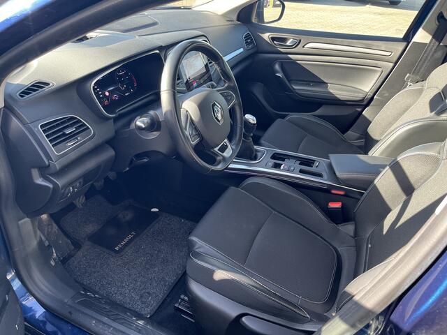 Renault MEGANE 1.3 TCe Intens Camera / Led / Bose / Hud / Carplay / Clima