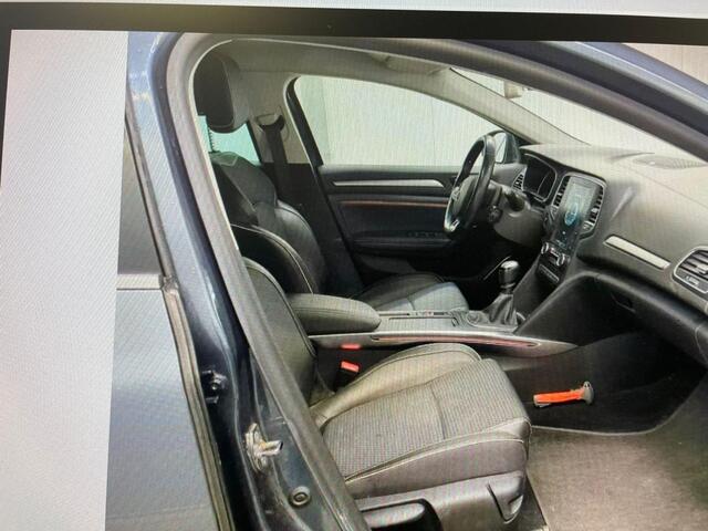 Renault MEGANE Estate 1.3 TCe Bose 140PK TREKHAAK / GROOT.NAVI / KEYLESS / CLIMA / CRU