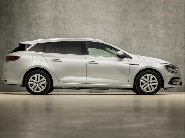 Renault MEGANE Estate 1.6 E-Tech Plug-In Hybrid 160 Business 160Pk Automaat (VIRTUAL COCKPIT, APPLE CARPLAY, GROOT NAVI, LED KOPLAMPEN, SPORTSTOELEN, PARKEERSENSOREN, CRUISE, NIEUWE APK, NIEUWSTAAT)