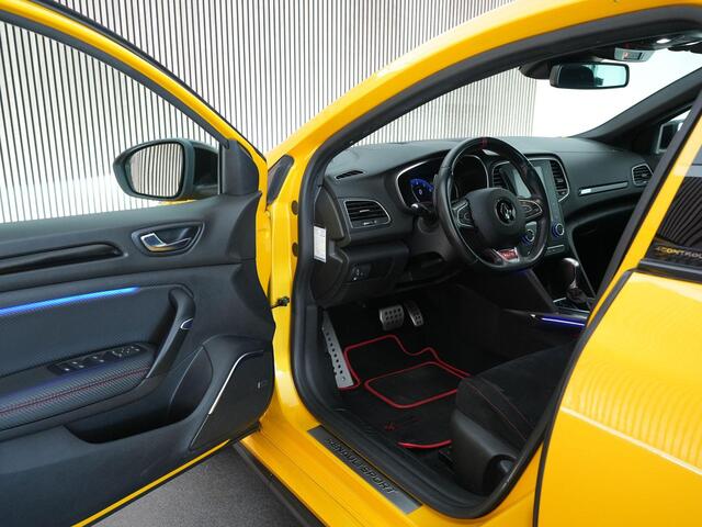 Renault MEGANE RS Trophy 1.8 300pk TCe |carbon spoiler|Recaro kuipstoelen|Bose|HUD|Apple carplay|parkeercamera|cruise control|Brock 19"|