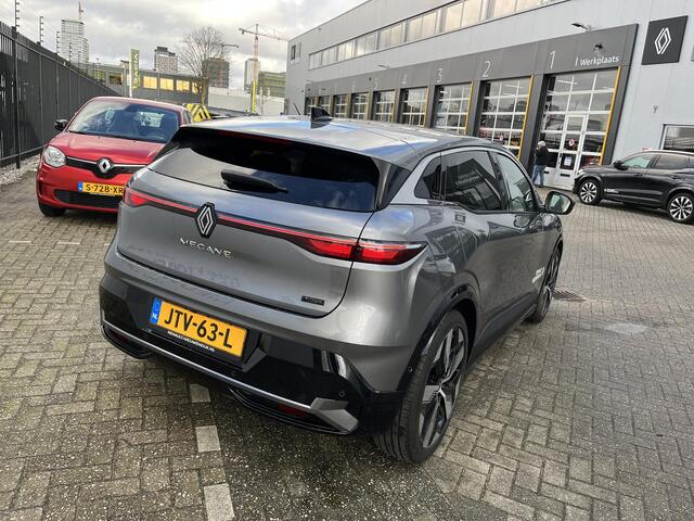 Renault MEGANE E-Tech comfort range techno 60 kWh / Pack Winter / Pack Advanced drive assist & augmented vision / Harman Kardon Audio / Extra garantie