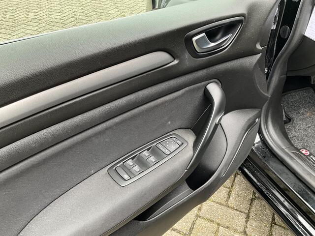 Renault MEGANE Estate 1.3 TCe Business Zen