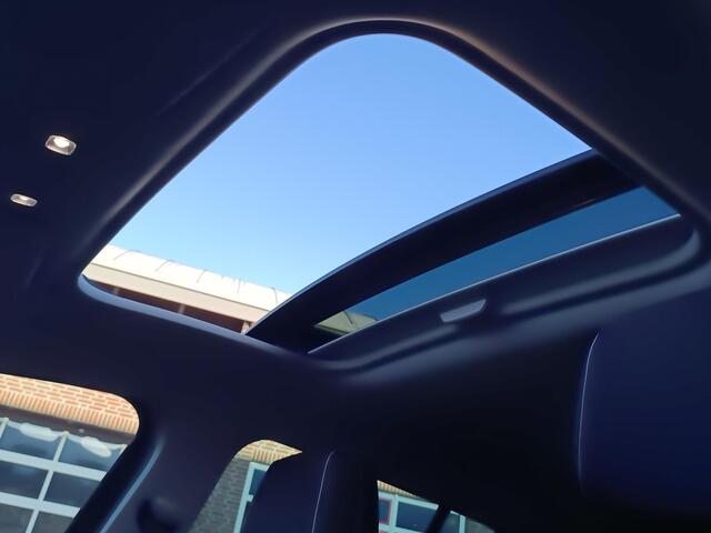 Renault MEGANE Estate 1.3 TCe 160pk Bose, schuifdak, carplay, cruise