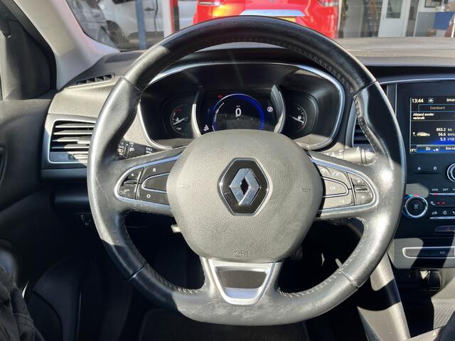 Renault MEGANE Estate 1.3 TCe Limited Airco Trekhaak Parkeerhulp voor en achter Getint glas vanaf B-styl Lichtmetalen velgen
