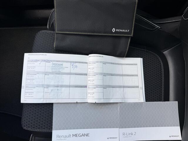Renault MEGANE 1.3 TCe Bose / Trekhaak (Trekgewicht 1650 KG ) / Cruise Control / Achteruitrijcamera / Dode Hoek Detectie / Bose Geluidsinstallatie/ Navigatie