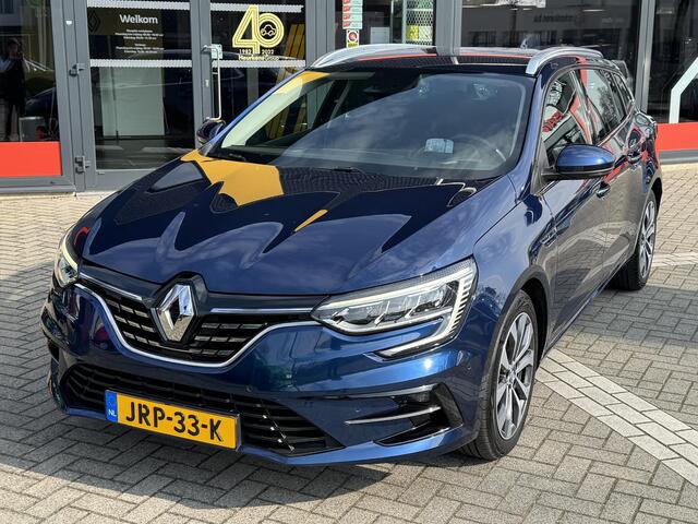 Renault MEGANE Estate E-Tech Plug-In Hybrid 160 Intens | Pack Parking | Head-up Display | Verwarmbare voorstoelen |