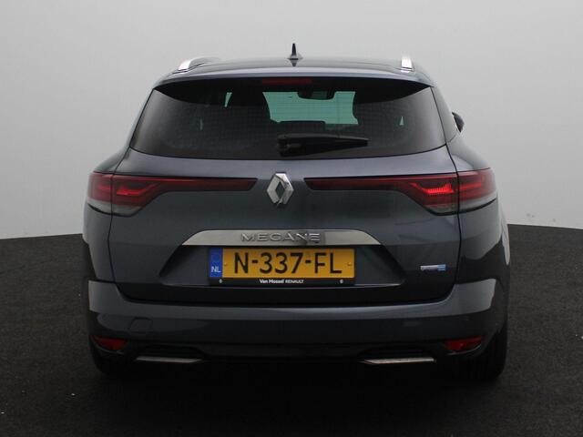 Renault MEGANE Estate E-Tech Plug-In Hybrid 160 Intens | Easy Link navigatiesysteem met Apple CarPlay & Android Auto | Parkeersensoren v+a | Shark fin antenne | Lichtmetalen velgen