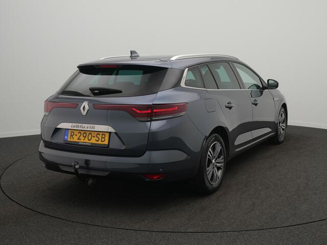 Renault MEGANE Estate TCe 140 Intens - RIJKLAARPRIJS - Trekhaak - All Seasonbanden - Achteruitrijcamrera - Cruise Control - Head-Up Display - Dealeronderhouden