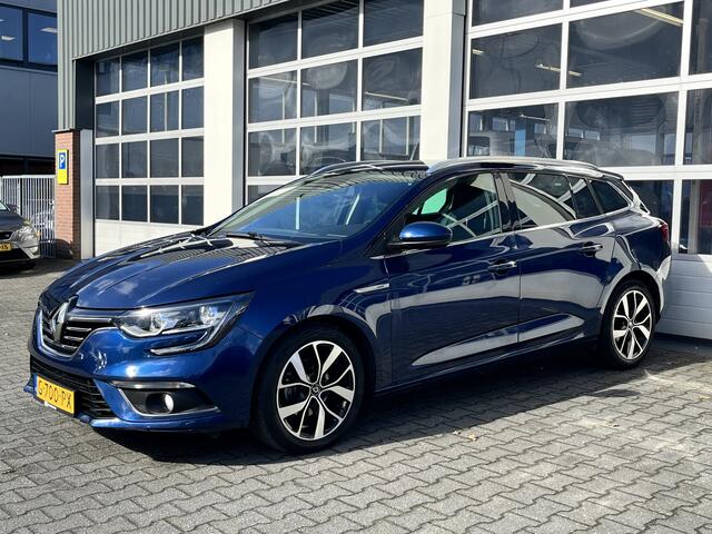 Renault MEGANE Estate 1.5 Blue dCi Bose Airco Cruise control Parkeersensoren achter Telefoonverbinding Stuurwielbediening 5-Persoons Navigatiesysteem Lichtmetalenvelgen Euro 6
