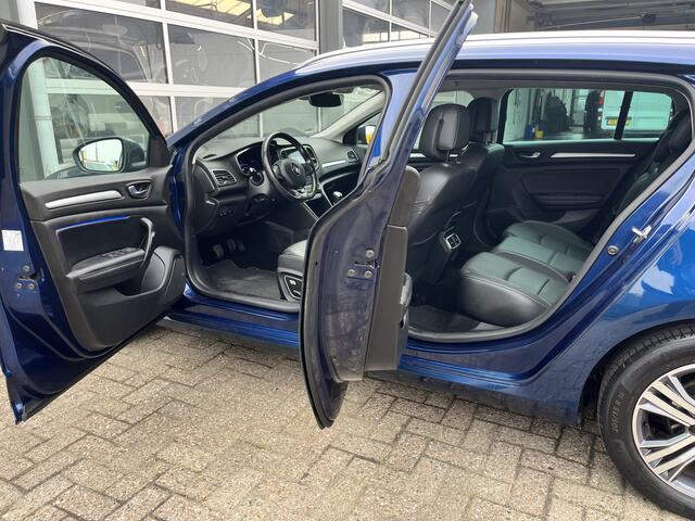 Renault MEGANE Estate 1.3 TCe Business Edition One Airco Trekhaak 1700kg trekgewicht Cruise control Head up display Parkeersensoren voor en achter Achterruitrijcamera Telefoonverbinding Stuurwielbediening 5-Persoons Navigatiesysteem Lichtmeta