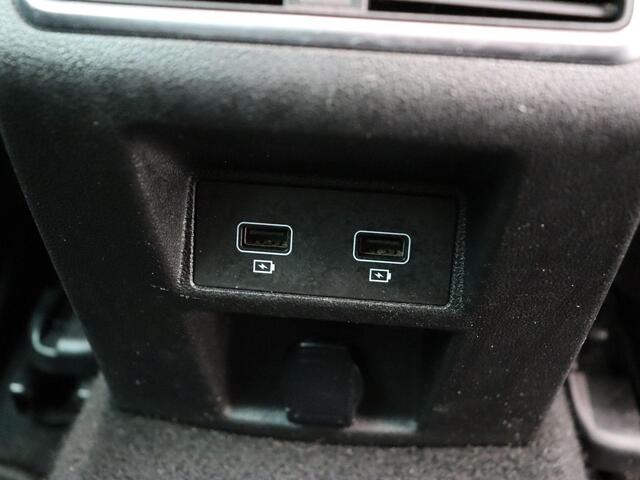 Renault MEGANE Estate TCe 140pk EDC RS Line | Trekhaak | Dealer onderhouden | Parkeersensoren voor en achter | Achteruitrijcamera | Climate control |