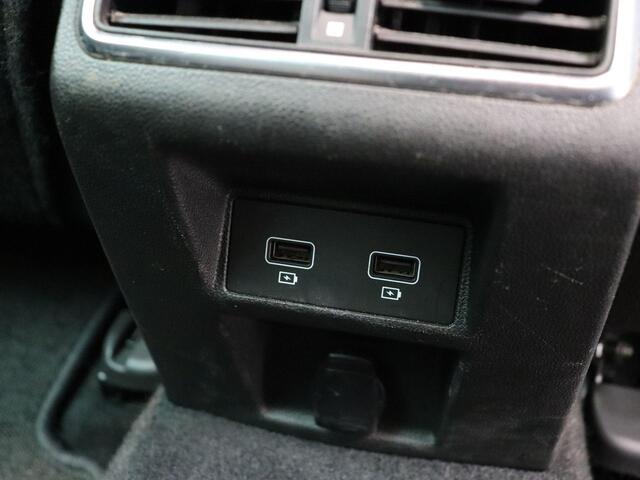 Renault MEGANE Estate Plug-In Hybrid 160pk Intens | Trekhaak | Dealeronderhouden | Eerst eigenaar | vol opties |