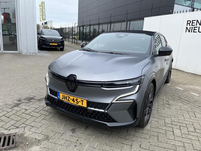 Renault MEGANE E-Tech comfort range esprit alpine 60 kWh / Pack Driving & Sound / Two Tone Mat grijs Zwart Dak / Esprit Alpine