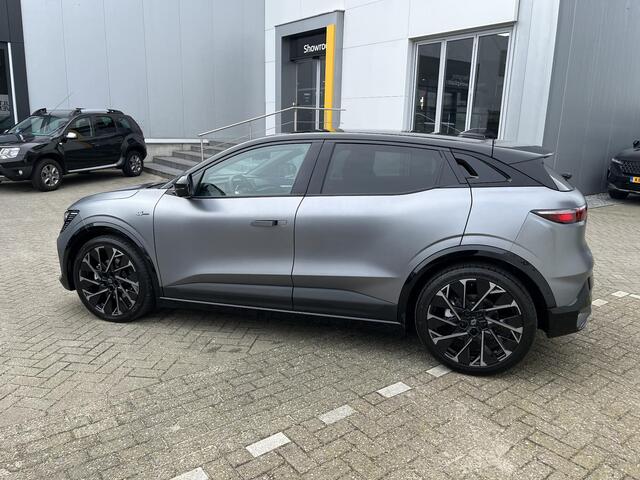 Renault MEGANE E-Tech comfort range esprit alpine 60 kWh / Pack Driving & Sound / Two Tone Mat grijs Zwart Dak / Esprit Alpine