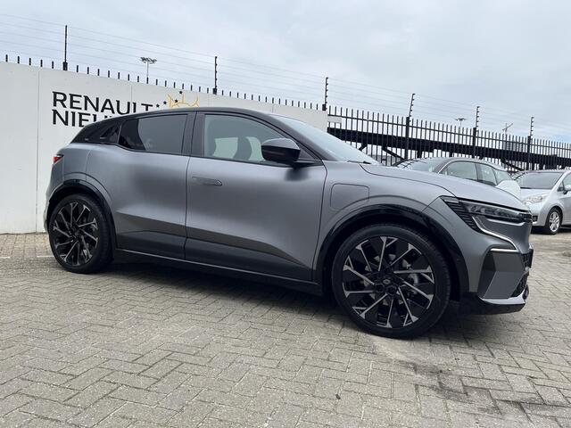 Renault MEGANE E-Tech comfort range esprit alpine 60 kWh / Pack Driving & Sound / Two Tone Mat grijs Zwart Dak / Esprit Alpine