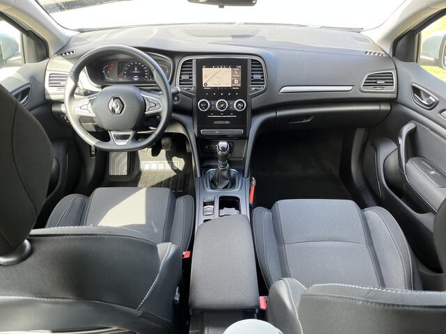 Renault MEGANE Estate 1.3 TCe 140PK Equilibre / Apple Carplay - Android Auto / PDC V+A / Keyless / Climate / 2e Paasdag open 09.00-17.00 uur